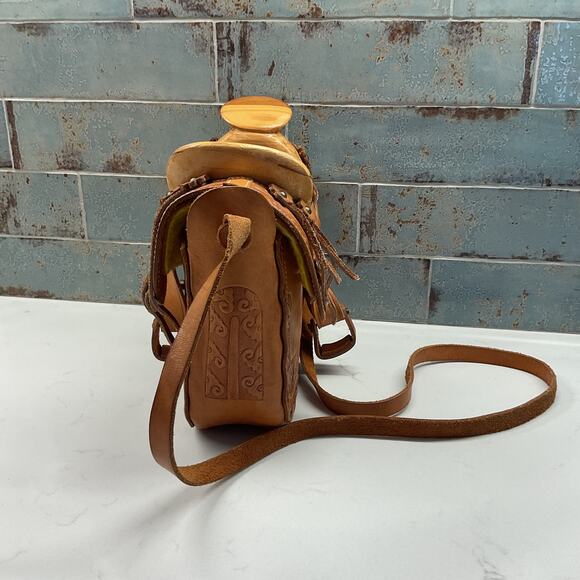 Vintage Hand Tooled Leather Horse Saddle Shoulder Purse - Picture 7 of 15
